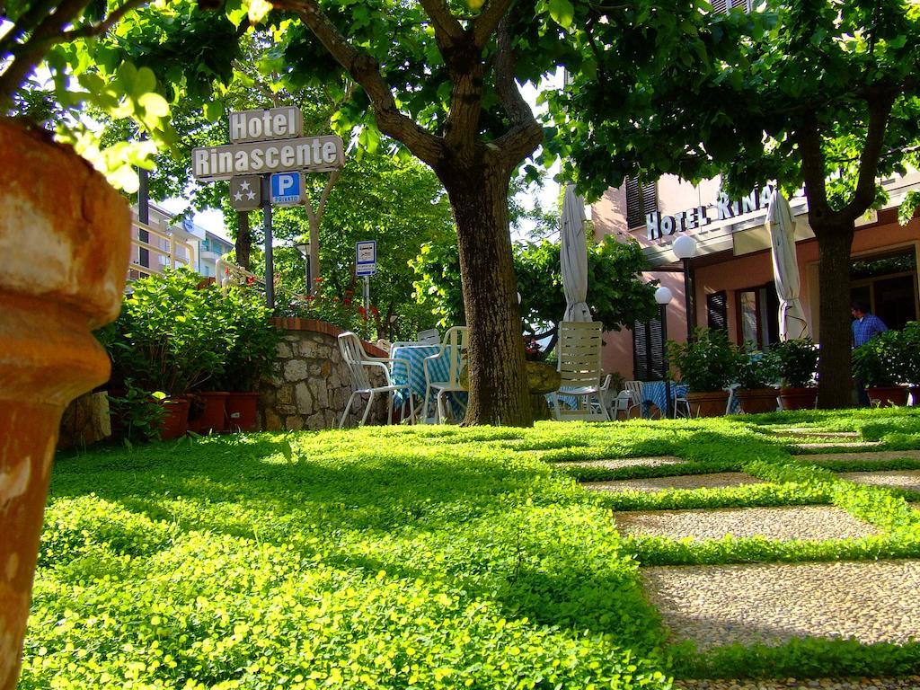 Hotel Rinascente Chianciano Terme Esterno foto