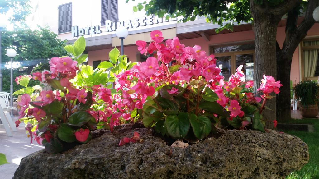 Hotel Rinascente Chianciano Terme Esterno foto